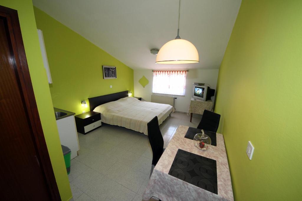 Borghese Appartement Pula